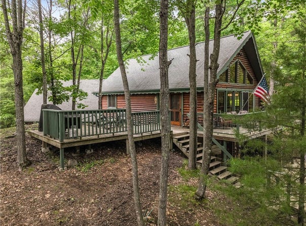 5683n Ham-Holly Drive, Stone Lake, WI 54876