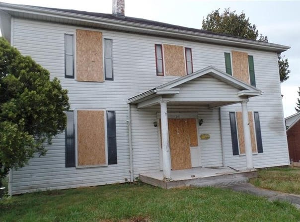 241 Rockford Street, Mount Airy, NC 27030