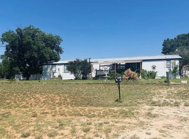 1621 Austin Street, Robert Lee, TX 76945