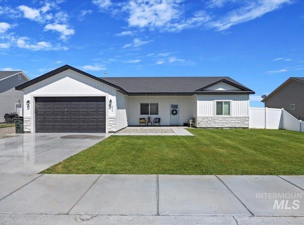 606 W Clark, Paul, ID 83347