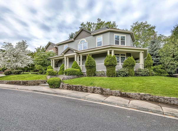2214 Haviland Drive, Grants Pass, OR 97527