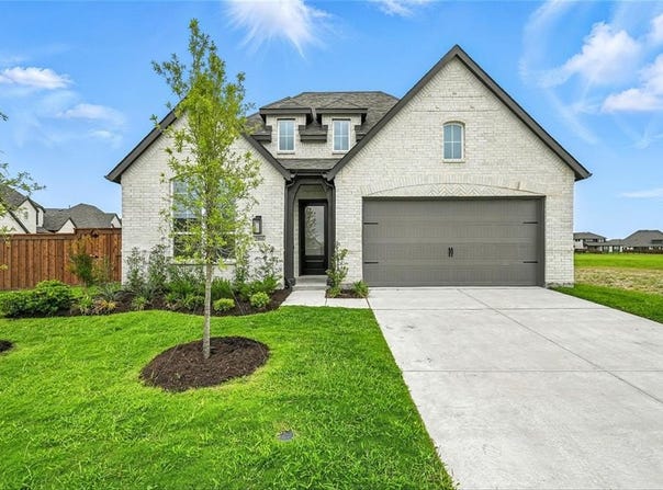 2166 Charming Forge Road, Forney, TX 75126