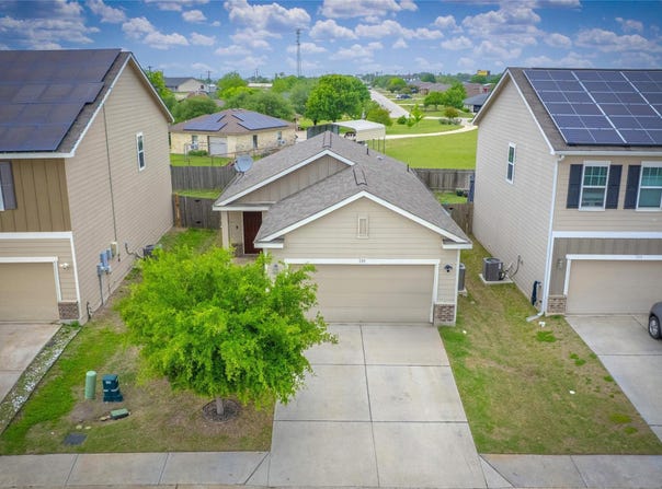 109 Rainey Dr, Jarrell, TX 76537