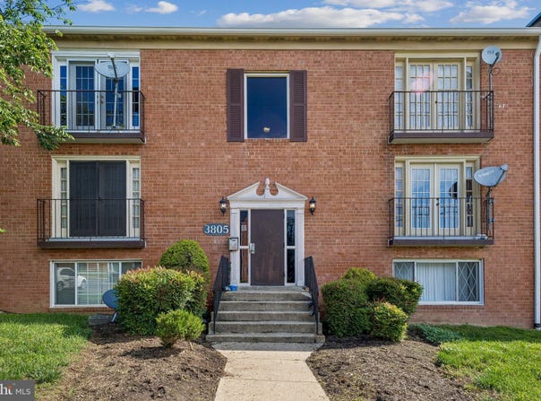 3805 SWANN, SUITLAND, MD 20746