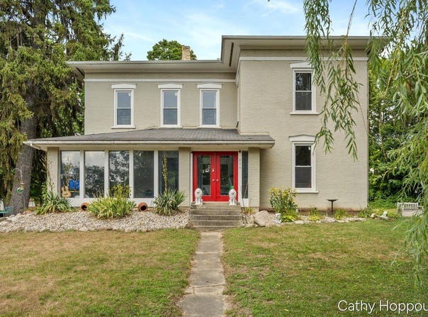 404 E Main Street, Ionia, MI 48846