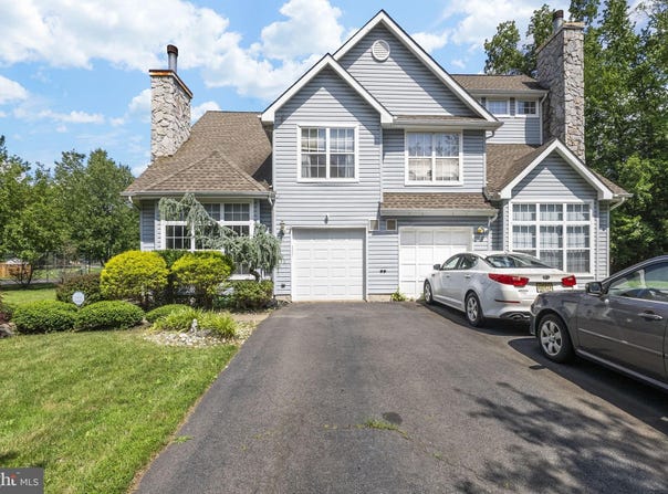 41 HAYMARKET COURT, CRANBURY, NJ 08512