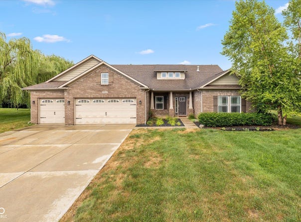 20956 Waters Edge Court, Noblesville, IN 46062
