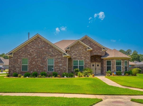 2908 Johnswood Village Drive, Bryant, AR 72022