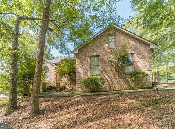 2577 Johnson, Loganville, GA 30052