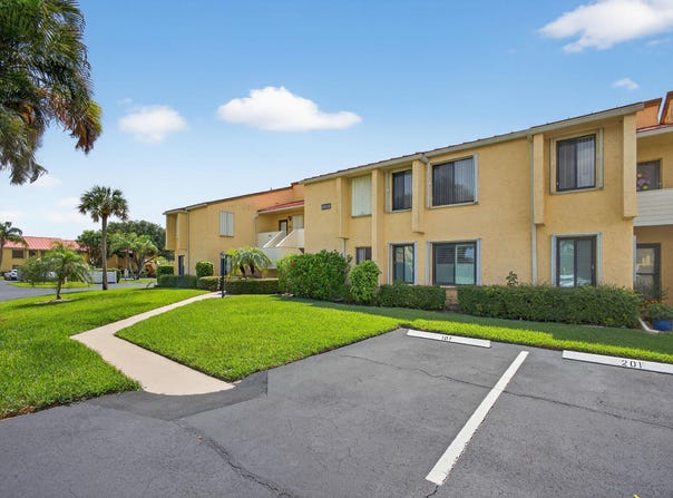 5335 SE Miles Grant Road, Stuart, FL 34997