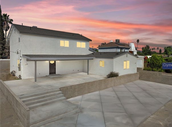 11062 Oneida Avenue, San Fernando, CA 91340