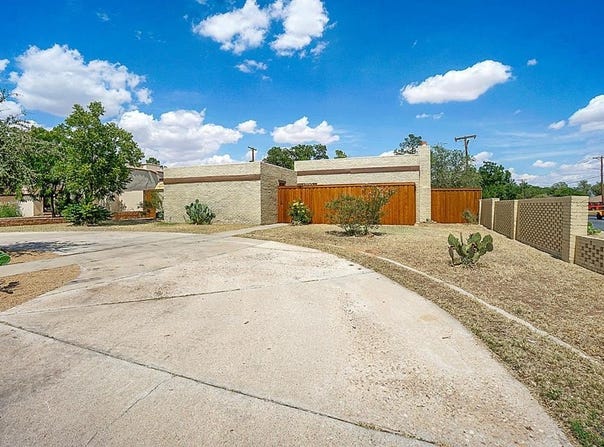 1700 Ward St, Midland, TX 79705