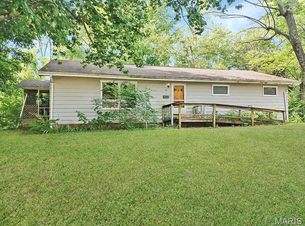 42 Park Street, Farmington, MO 63640