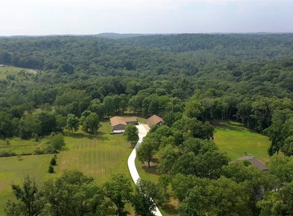 128 Mcginley Rd, Oakland Twp, PA 16025