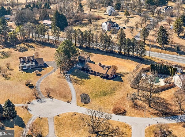 12 ELEANOR DRIVE, LINCOLN UNIVERSITY, PA 19352