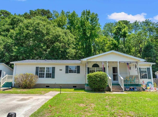 527 Grapevine St., Myrtle Beach, SC 29579