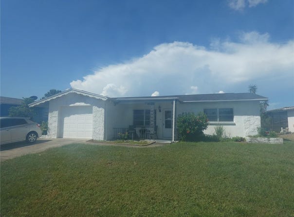 9709 LAKESIDE LANE, PORT RICHEY, FL 34668