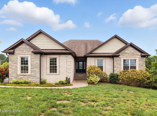86 Beacon Hill Ln, Fisherville, KY 40023