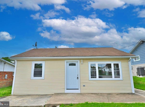 34 COMPASS Road, MIDDLE RIVER, MD 21220