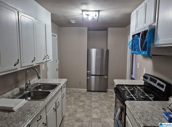 1111 1ST AVENUE, BESSEMER, AL 35020