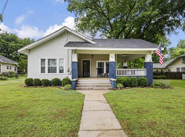 809 N Oak Street, Morrilton, AR 72110