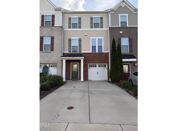 717 Suffield Way, Cary, NC 27519