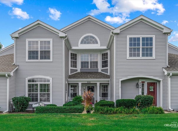 261 Grays Drive, Oswego, IL 60543