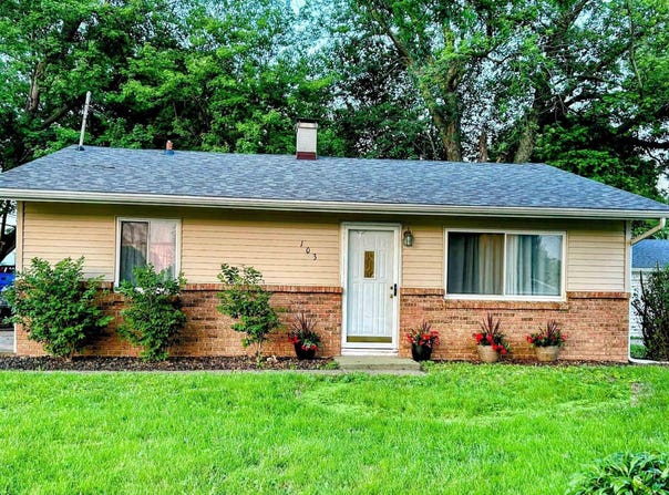 103 W 5TH Street, Coal Valley, IL 61240