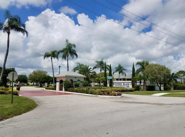 1530 SE Royal Green Circle, Port Saint Lucie, FL 34952