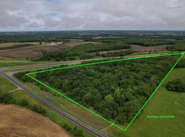 Highway B, Pattonsburg, MO 64670