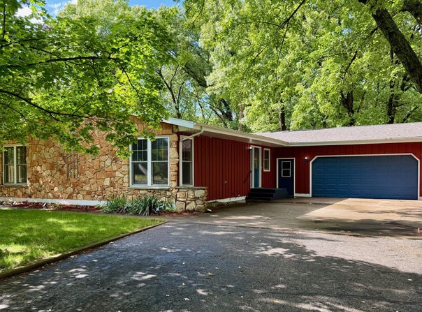 2120 E 200 S, Knox, IN 46534