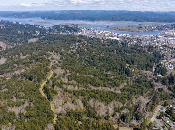 ELROD Ave, CoosBay, OR 97420
