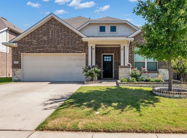 5816 Hickoryhill Road, Watauga, TX 76148