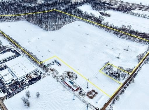Gregory Road, Handy Twp, MI 48836