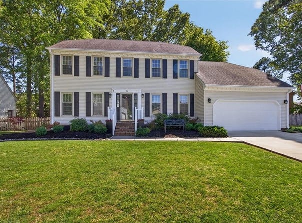 312 Barcelona Drive, Chesapeake, VA 23322