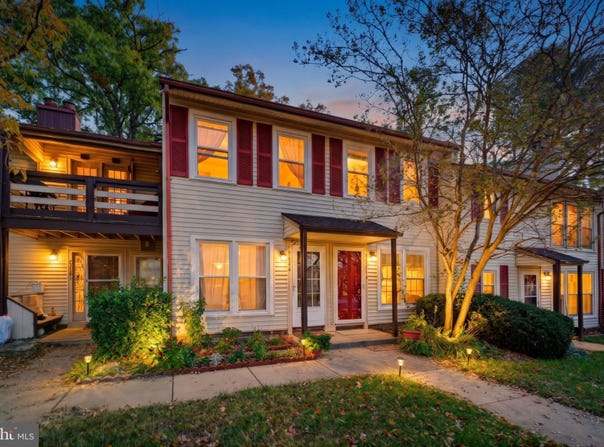 2804 CHABLIS Circle, WOODBRIDGE, VA 22192
