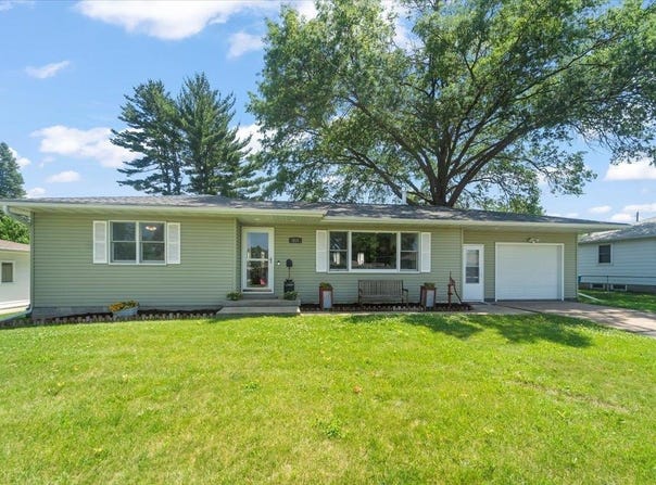 513 Brentwood Street, Waterloo, IA 50701