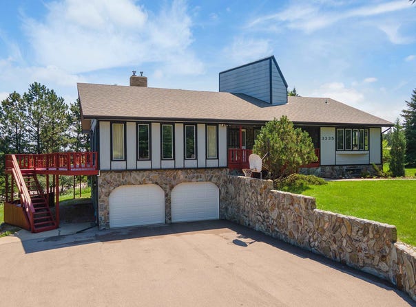 3335 Kerry Drive, Rapid City, SD 57702-9126