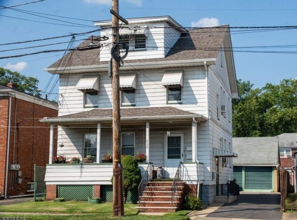 806 Roselle St, Linden City, NJ 07036-2521