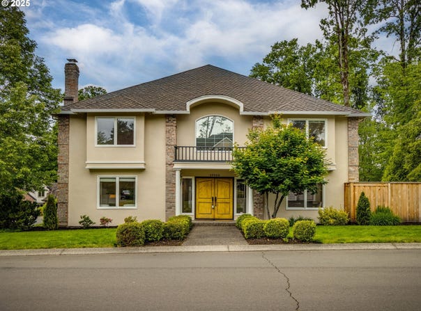 14066 EDENBERRY DR, Lake Oswego, OR 97035