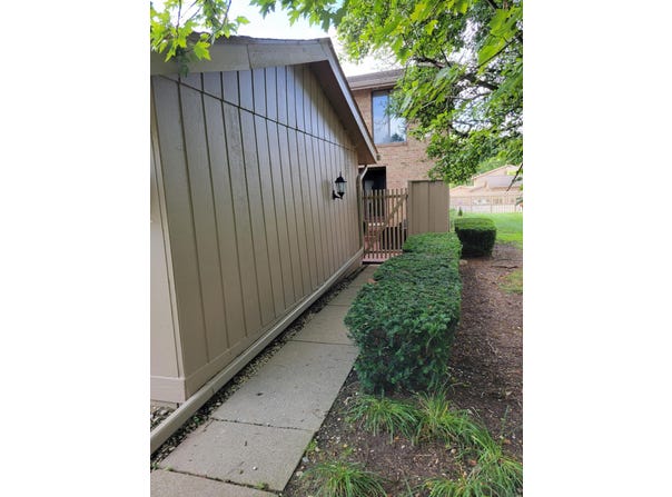 7411 Pebble Point, West Bloomfield, MI 48322