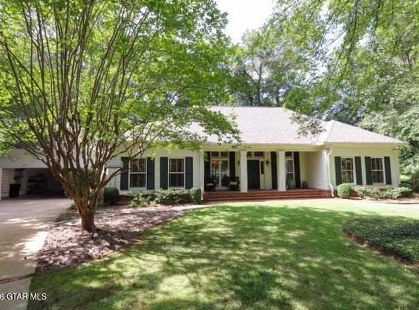 18 Cedars Road, West Point, MS 39773