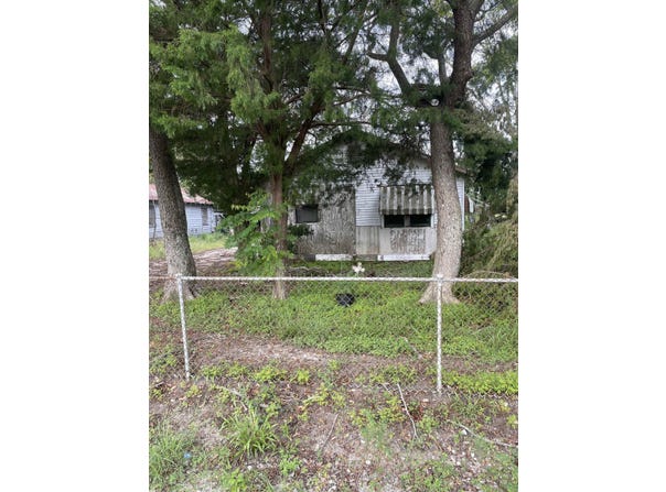 1105 James, Morgan City, LA 70380