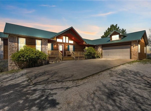161 County Road 210, Eureka Springs, AR 72632