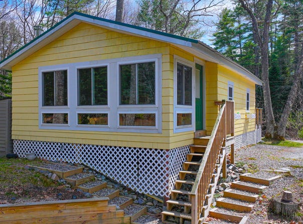 26 Dragon Back Road, Naples, ME 04055