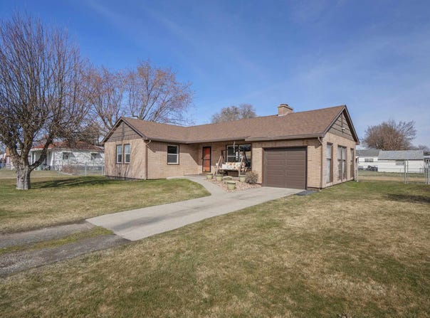 16427 E Riverside Ave, Spokane Valley, WA 99037