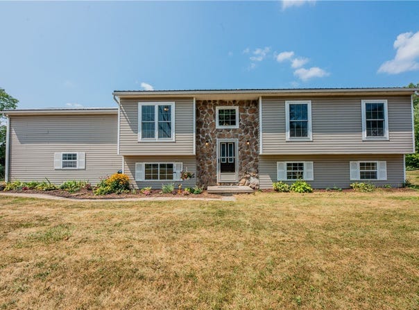 2097 Leno Road, Palmyra, NY 14522