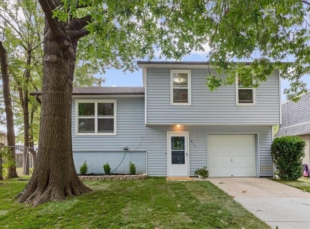 611 E Welston Avenue, Olathe, KS 66061