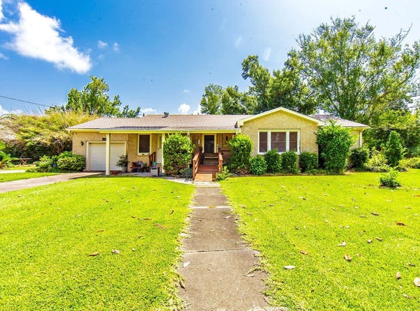 4561 Bayouside Dr, Chauvin, LA 70344