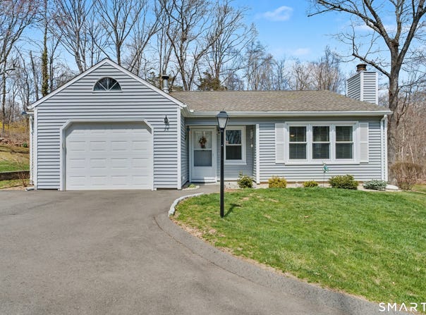 2415 Shepard Avenue, Hamden, CT 06518